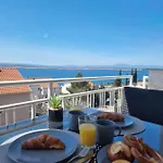 Apartament Miric *