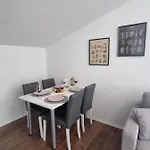 Miric Apartman *