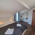 Miric Apartament *