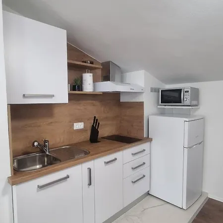 Miric Apartament *