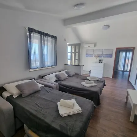 Apartament Miric