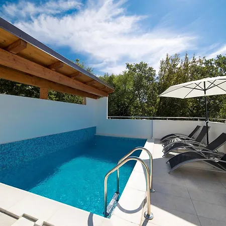 Apartament Miric